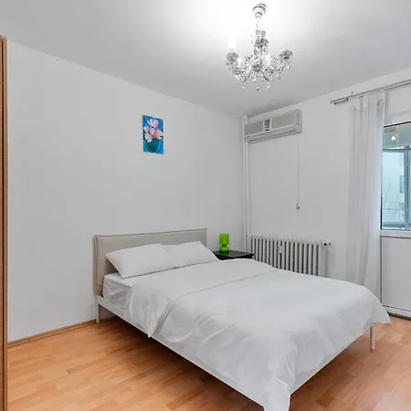 Unirii Square 2 Bedrooms Apartment Bucharest